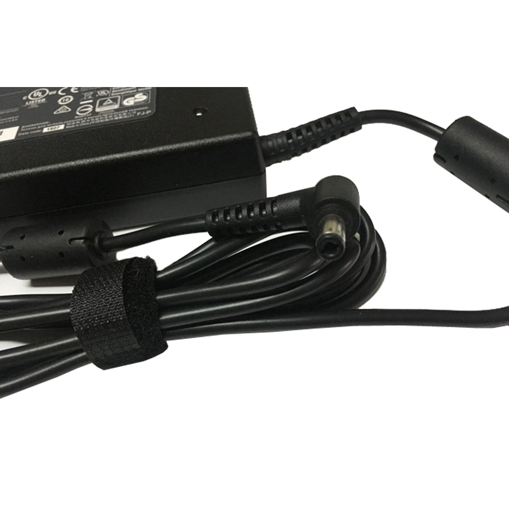 19.5V 6.15A 120W (ref to the picture). Adaptateur compatible avec CHICONY A120A007L